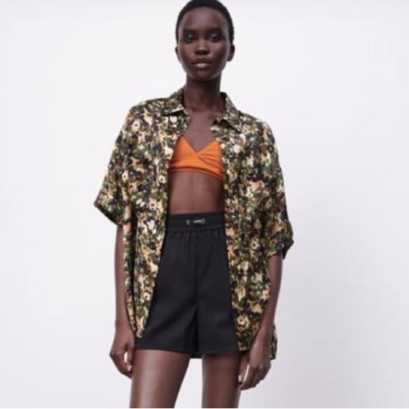 “ZARA” Button Down Oversized Camo Shirt - Picture 5 of 15